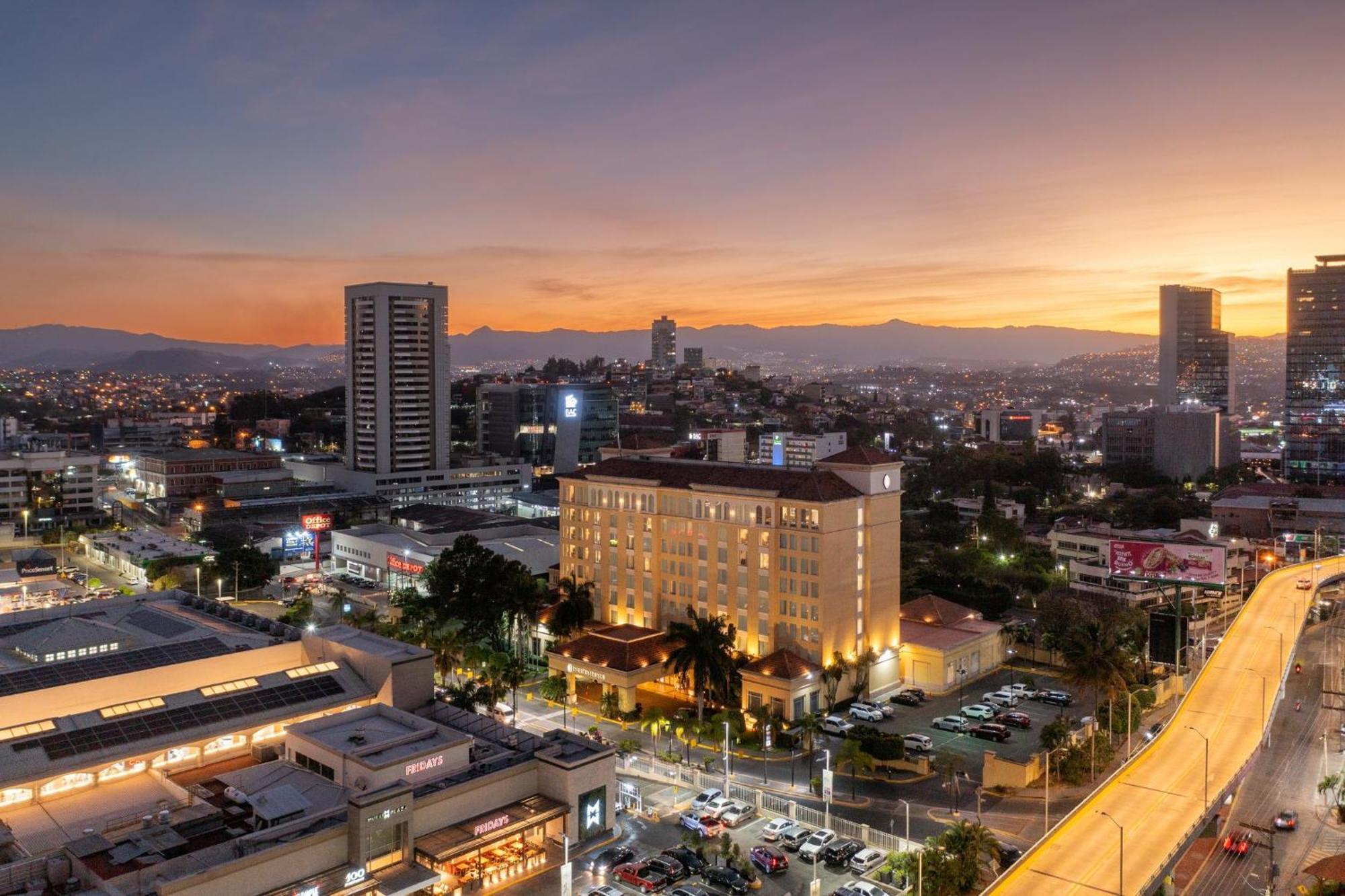 Intercontinental Tegucigalpa At Multiplaza Mall By Ihg Exterior foto