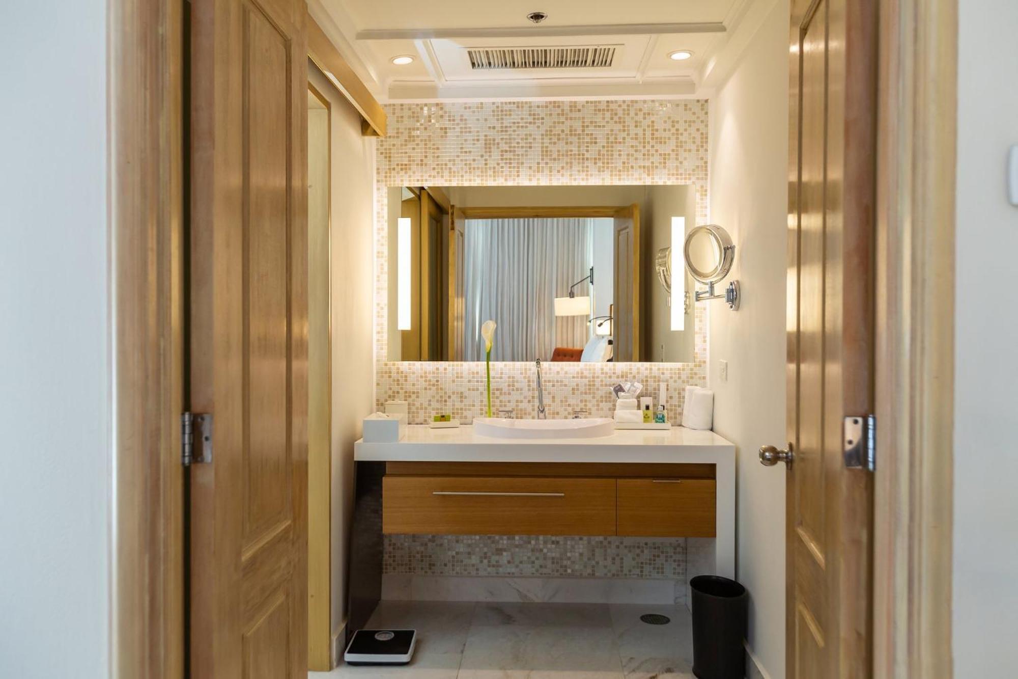 Intercontinental Tegucigalpa At Multiplaza Mall By Ihg Exterior foto